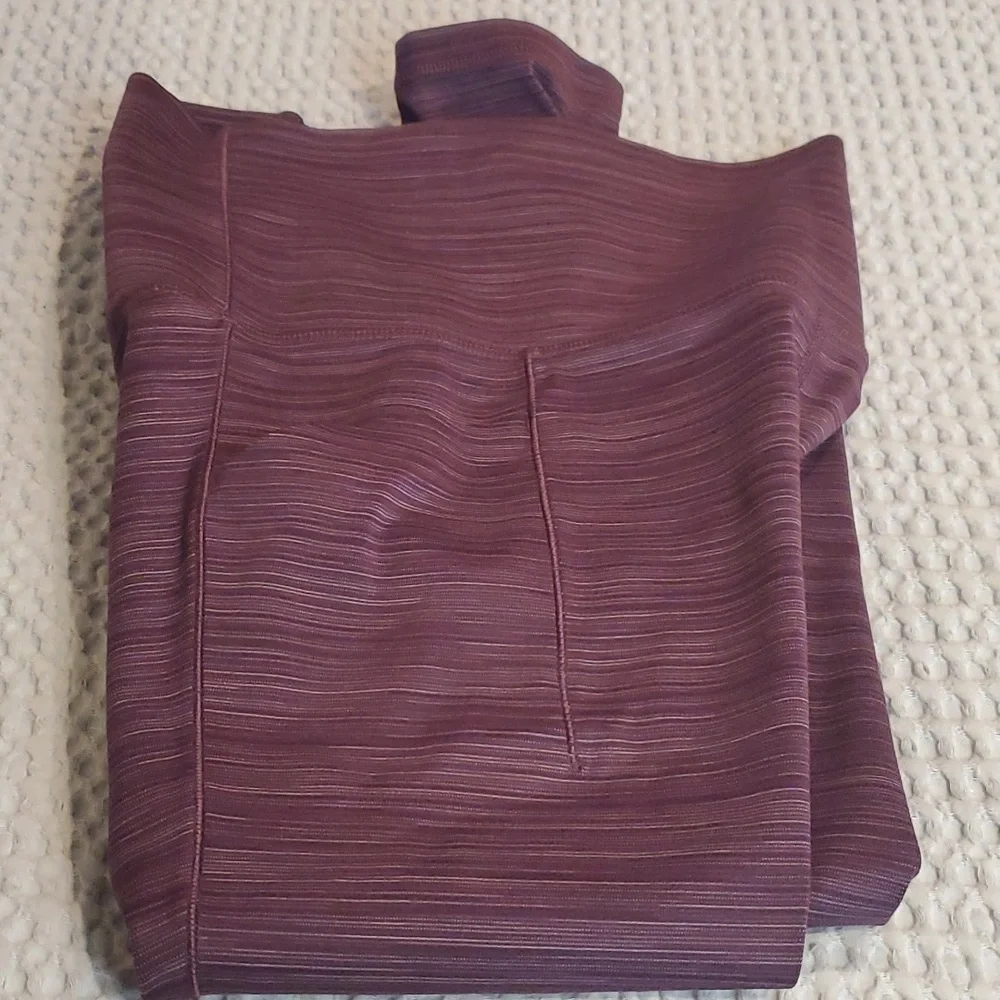 Athleta Salutation II Capri Leggings Size XS